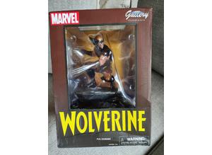 New, Boxed, Marvel Comics, X-Men, Wolverine Statue/Figurine - Diamond Select