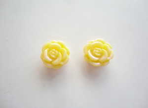 Handmade Yellow Resin Flower Cabochon Stud Earrings