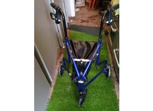 Mobility walker in excellent condition