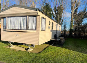 amazing starter static caravan for sale on White Rose Holiday Park, Thirsk. Free site fees for 2025. pet friendly site