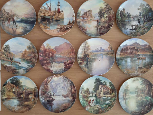 Full Set Of Danbury Mint Wedgwood Collection Of Gone Fishing Wall Plates By  Graham Twyford, in Luton, Bedfordshire
