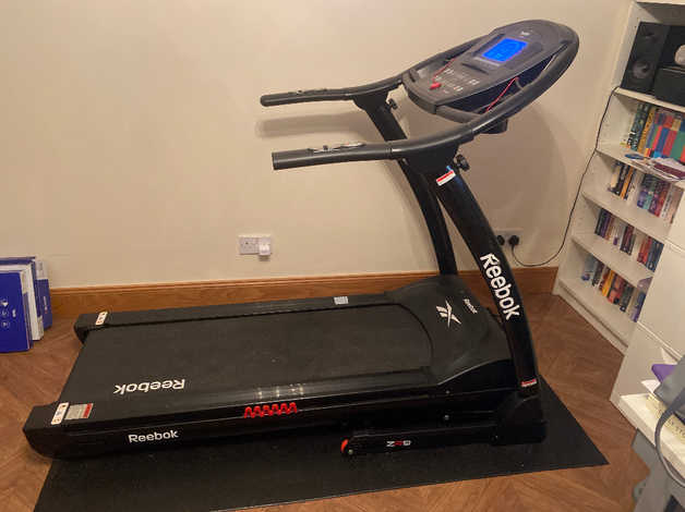 Reebok Zr9 Treadmill in Tillicoultry Clackmannanshire Freeads