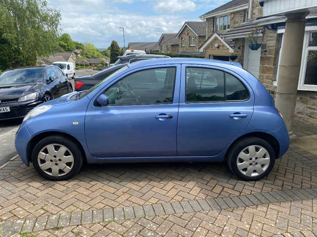  Nissan Micra, 2005 (05) Hatchback Azul, Automático Gasolina, 48,564 Millas |  en Huddersfield, Yorkshire del Oeste |  Anuncios gratuitos