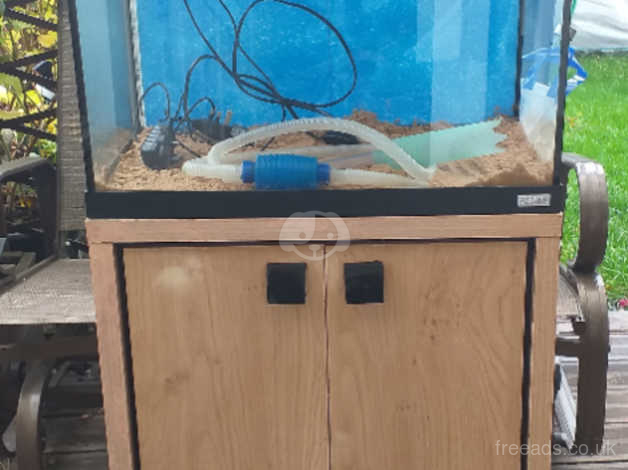 Fluval Roma 90 Fish Tank And Cabinet 90 Litres In Stockton On Tees