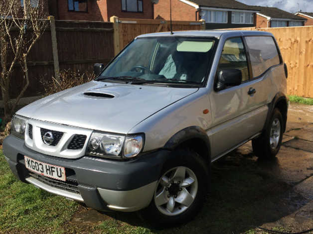 nissan terrano 2003