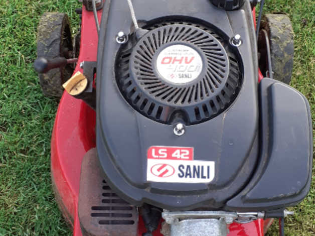 Sanli ride on online mower