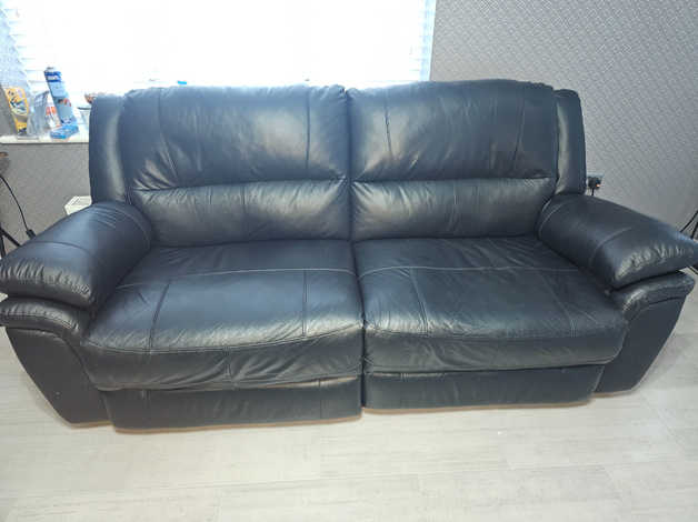 Scs sofas deals leather recliner