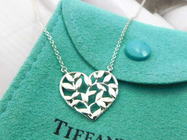 Tiffany olive sales heart necklace