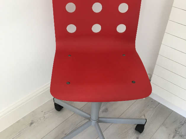 Ikea Red Swivel Desk Chair With Wheels In Cambridge