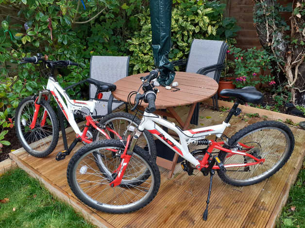 Halfords muddyfox online bike