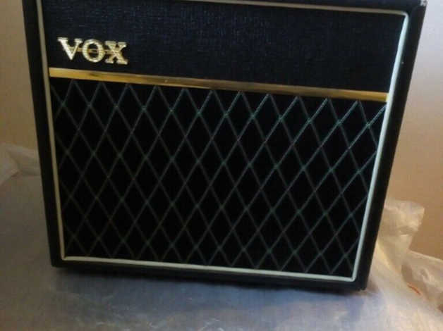 Vox Pathfinder 15 20w Amp | in High Wycombe, Buckinghamshire | Freeads