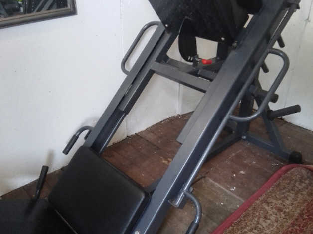 Bodymax leg press hot sale