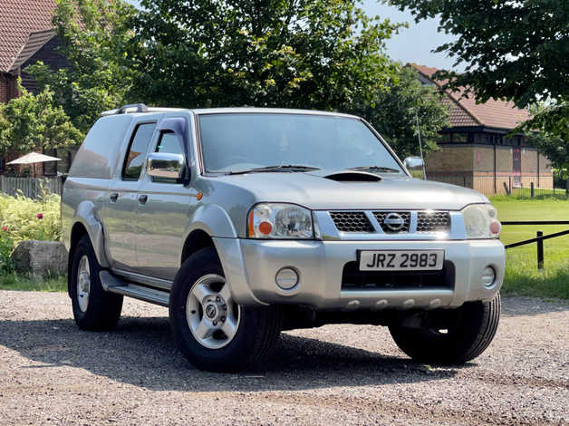 nissan navara d22 snugtop