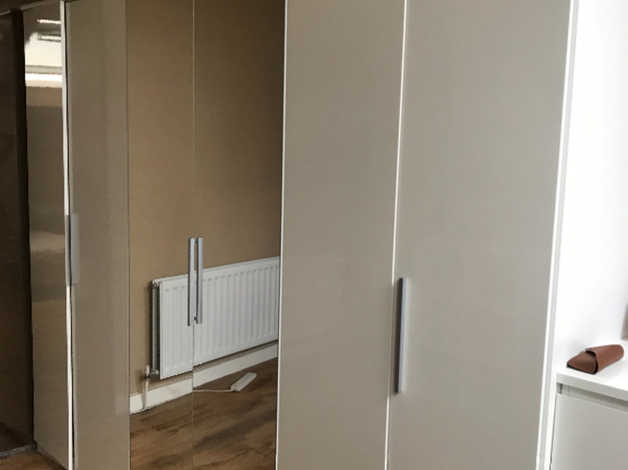 Prague 6 Door Gloss Wardrobe White And Mirrored In Bradford