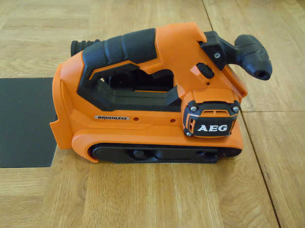Aeg 18v Cordless Brushlees 75mm Belt Sander Bhbs18-75bl | in Chatham ...