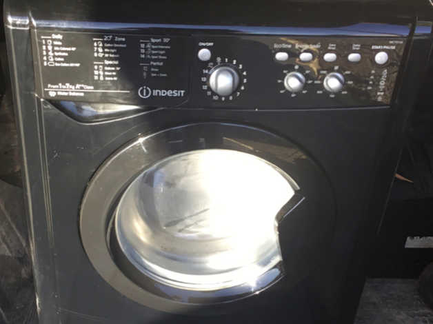 black indesit washer