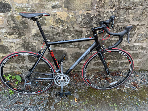 Raleigh avenir 2024 road bike